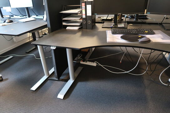 El. hæve/sænke skrivebord uden indhold samt skuffemodul