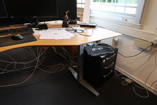 El. hæve/sænke skrivebord uden indhold med skuffemodul