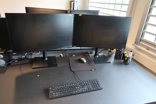 2 stk. computerskærme SAMSUNG F27T450FQR, tastatur og mus