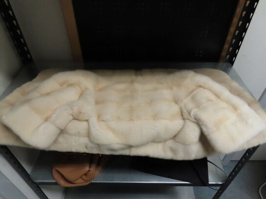 Minkpels, BIRGER CHRISTENSEN