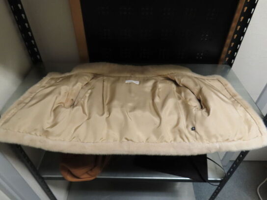 Minkpels, BIRGER CHRISTENSEN