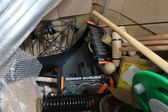 Palle med diverse handelsvarer 