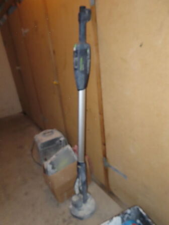 Tøm rummet for værktøj, stiger og materialer