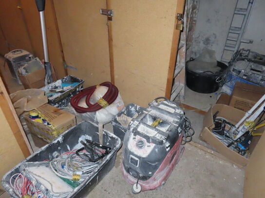 Tøm rummet for værktøj, stiger og materialer