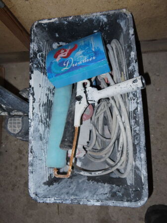 Tøm rummet for værktøj, stiger og materialer