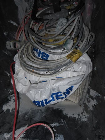 Tøm rummet for værktøj, stiger og materialer