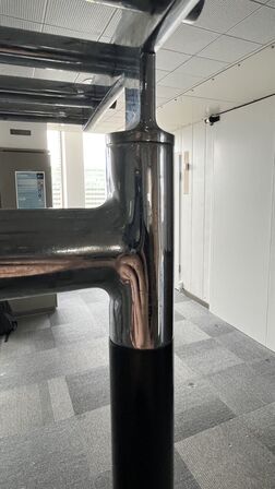 Arkitekttegnet tøjstativ