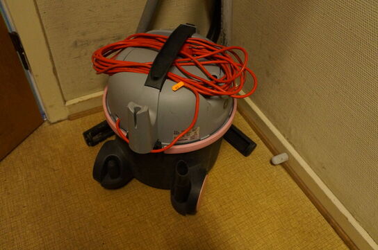 Støvsuger NILFISK VP300