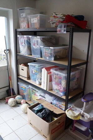 Diverse tæpper, udendørslegetøj, m.v.