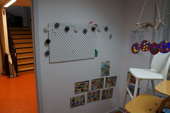 Bord inkl. Højstole, m.v.