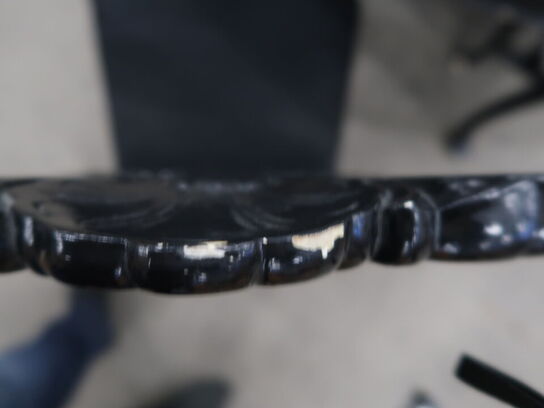 Spisebord med 3 tillægsplader og 10 stk. stole fra LYSBERG, HANSEN & THERP