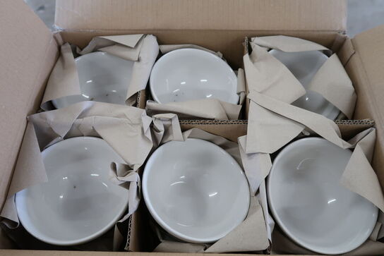 2 kasser (12 pr. stk.) Skål sort 47 cl Monochrome  CHURCHILL 1795 458938