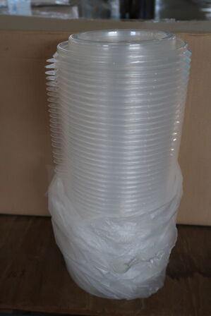 4 kasser (400 pr. stk.) Låg til  madbakker    DUNI  550 CC PP KAPAK