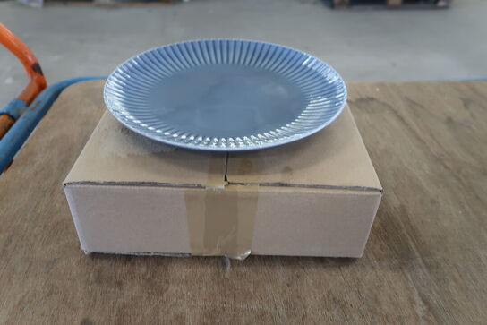 18 stk. Tallerken blågrå  CHURCHILL 1795  Daisy 