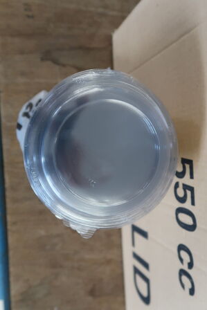 2 kasser (400 pr. stk.) Låg  til  madbakker    DUNI  550 CC PP KAPAK