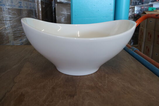 3 kasser (4 pr. stk.) Serveringsskål  hvid porcelæn KEN STORKØKKEN