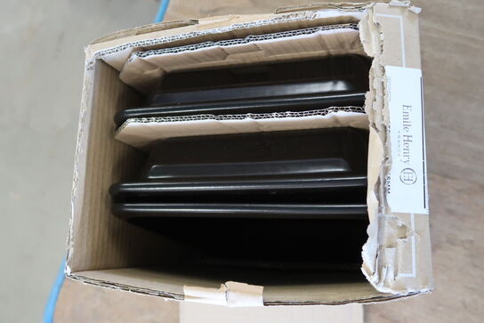 14 kasser (3 pr. stk.) Ildfast fad EMILY HENRY 