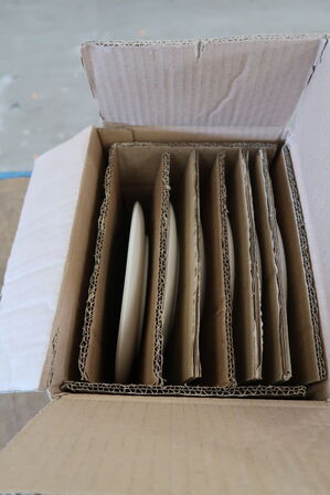 3 kasser (6 pr. stk.) Emalje Tallerken   CHURCHILL 1795   Orangic Dusk Glass