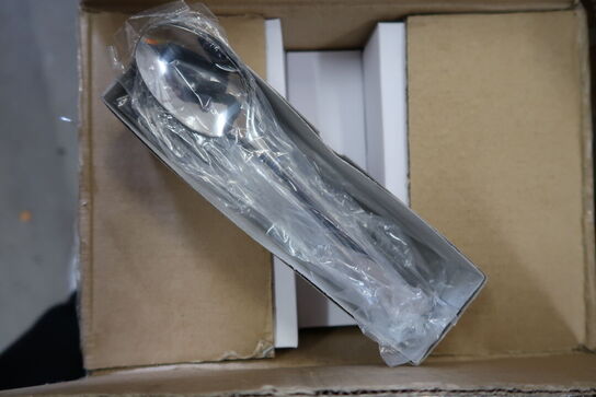 2 kasser (300 pr. stk.) Dessertske  COSMOS