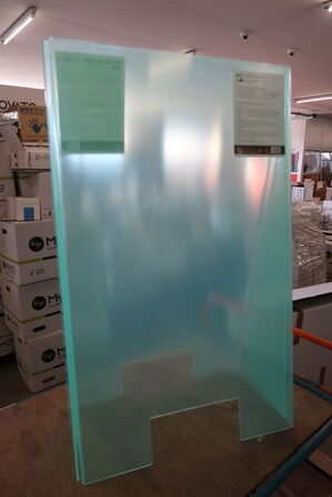 2 stk. Værnemiddelsskærm transparent akryl 300534