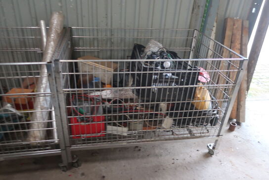 2 stk. rullebukke, paller, reoler, reservedele, værktøj, stiger m.m.