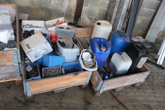 Div. Varelager, værktøj, reservedele m.m.