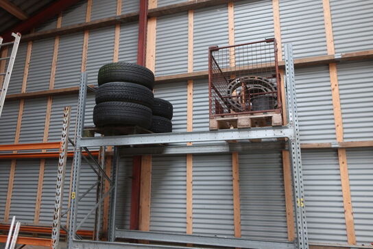 Brændefyr BAXI Solo Innova 20 STD, Div. Paller med indhold, fælge med dæk m.m.