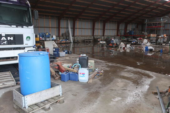 Div. Dunke, haveredskaber, løftestroppe, arbejdsborde, værktøj m.m.