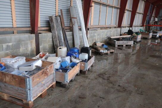 Div. Varelager, værktøj, reservedele m.m.