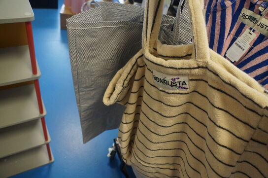 Bøjlestativ inkl. Diverse morgenkåber