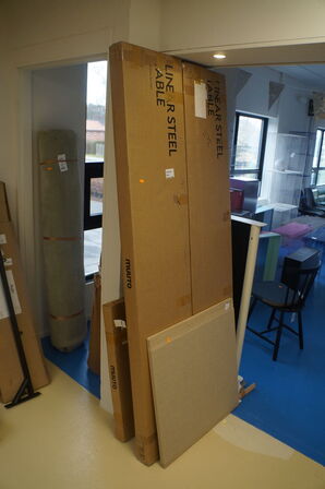 Bord USIKKERT OM DET ER KOMPLET