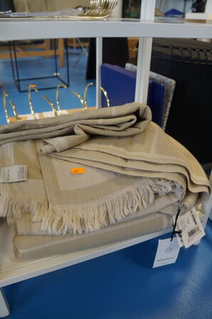 Diverse tæpper, kurve & Net