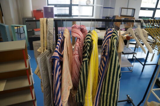 Bøjlestativ inkl. Diverse morgenkåber