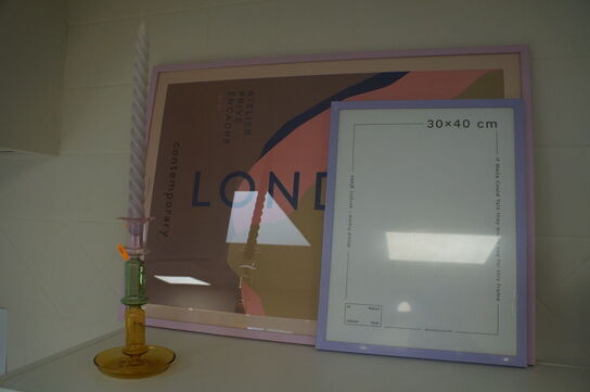 Lysestage & 2 stk. Billederammer