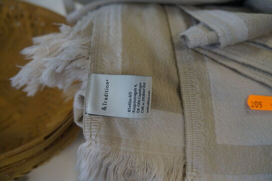 Diverse tæpper, kurve & Net