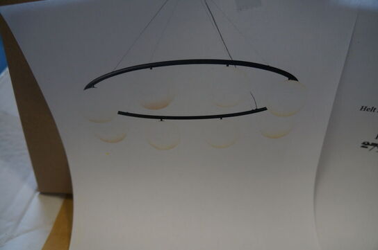 Lysekrone NUURA MIIRA 8 OVAL