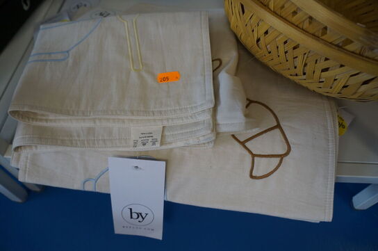 Diverse tæpper, kurve & Net