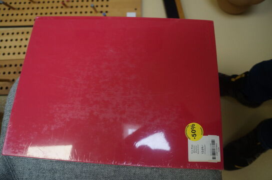 Coffetable bog  RIHANNA NEW MAGS