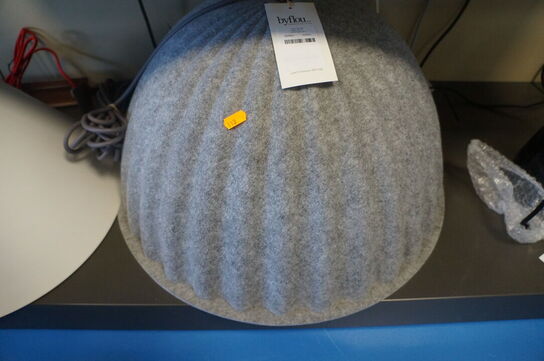 Lampe MUUTO UNDER THE BELL