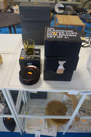 12 stk. Kaffekopper inkl. Underkopper HAY