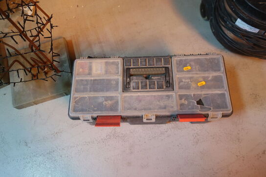 Værktøjskasse med indhold