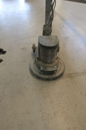 Skuremaskine NUMATIC