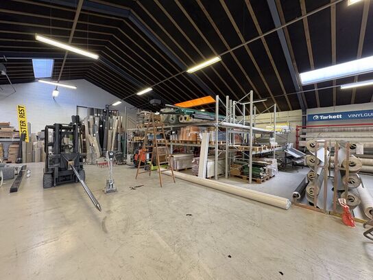 Hoka Tæpper og Gulve Sønderborg A/S *Del 3 - Værktøj - Truck/Stabler - Lagerinventar*