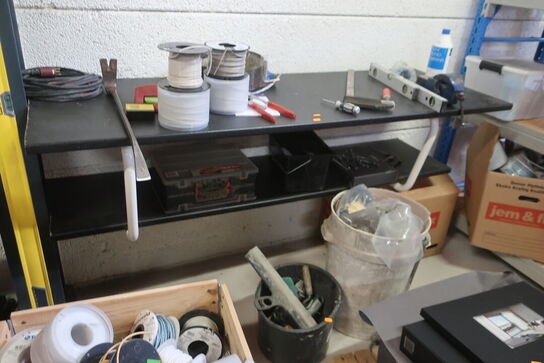 Arbejdsbord med div. Værktøj