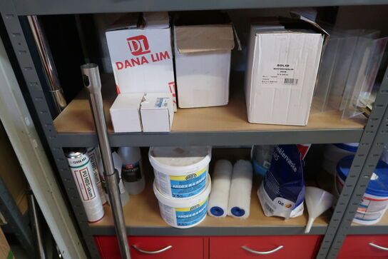 4 stk. lagerreoler med indhold