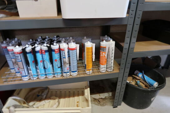 4 stk. lagerreoler med indhold