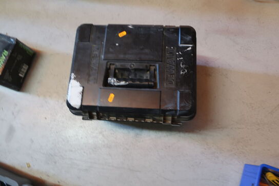 Kasse med div. Værktøj