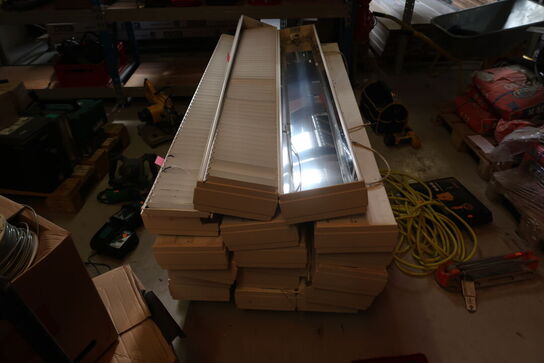 Palle med lysarmaturer