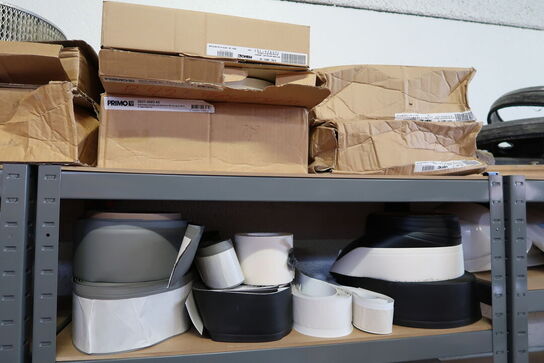 4 stk. lagerreoler med indhold