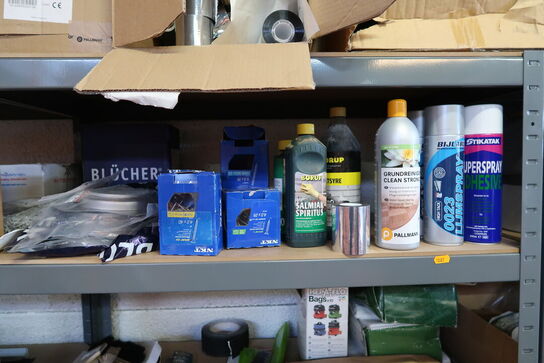 4 stk. lagerreoler med indhold